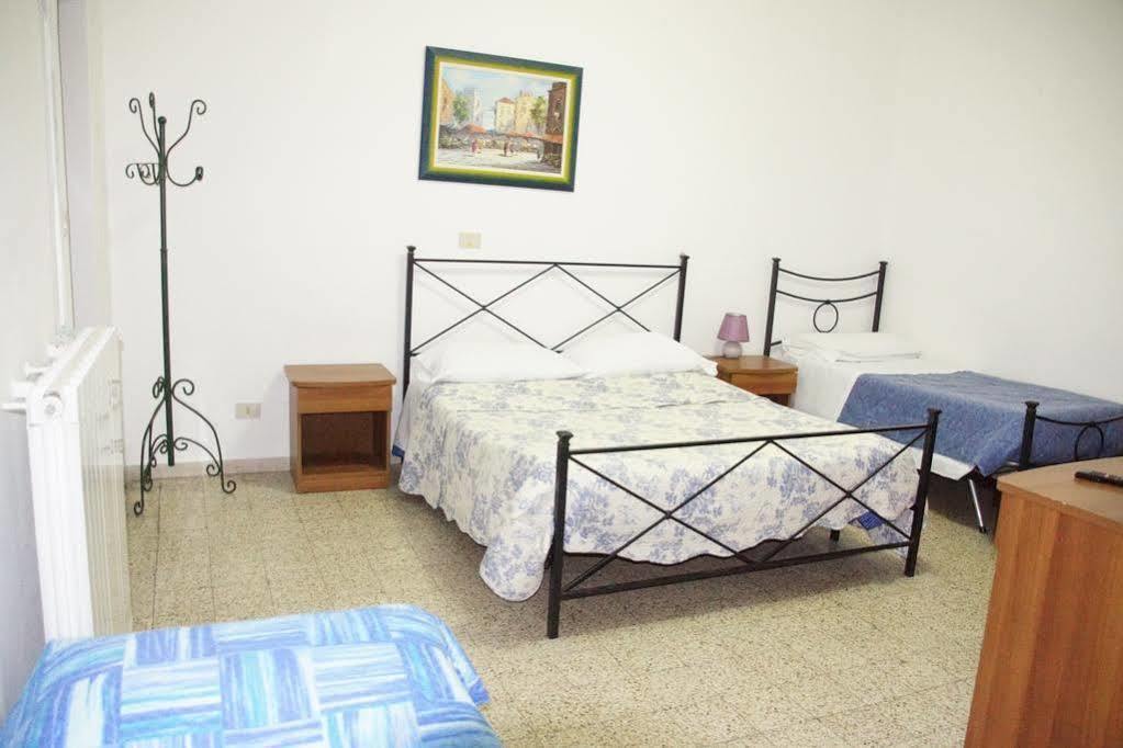 Albergo Pensione Ardenza Self Check-In Livorno Exterior photo