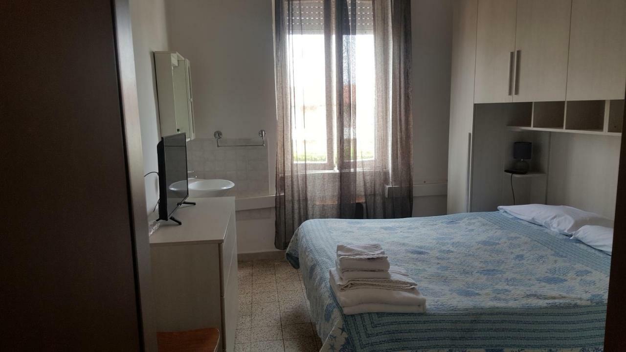Albergo Pensione Ardenza Self Check-In Livorno Exterior photo