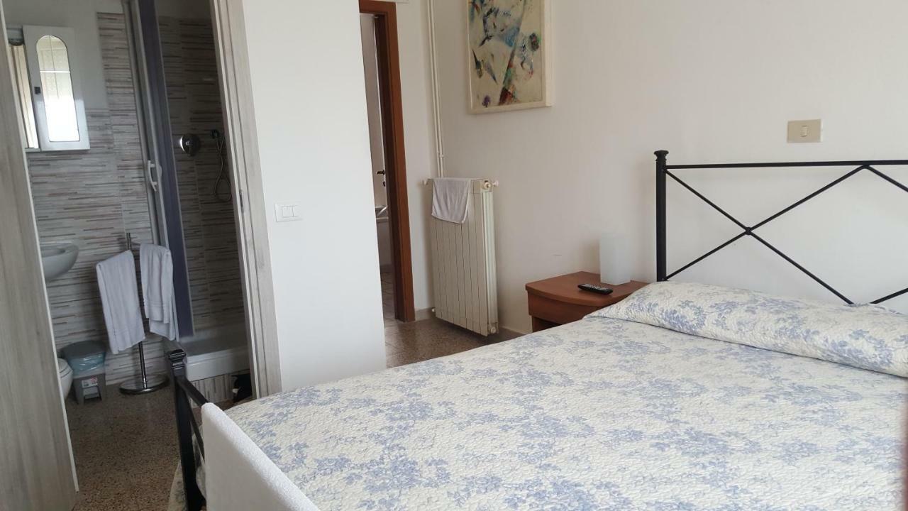 Albergo Pensione Ardenza Self Check-In Livorno Exterior photo