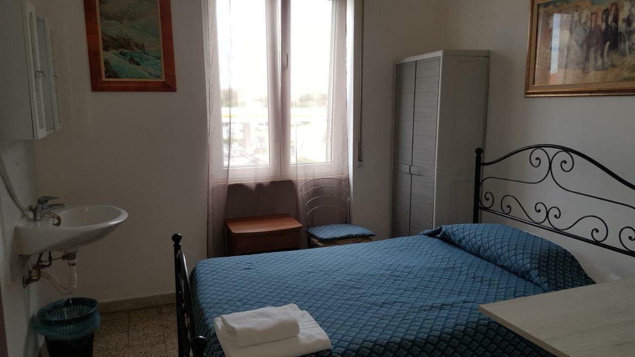 Albergo Pensione Ardenza Self Check-In Livorno Exterior photo