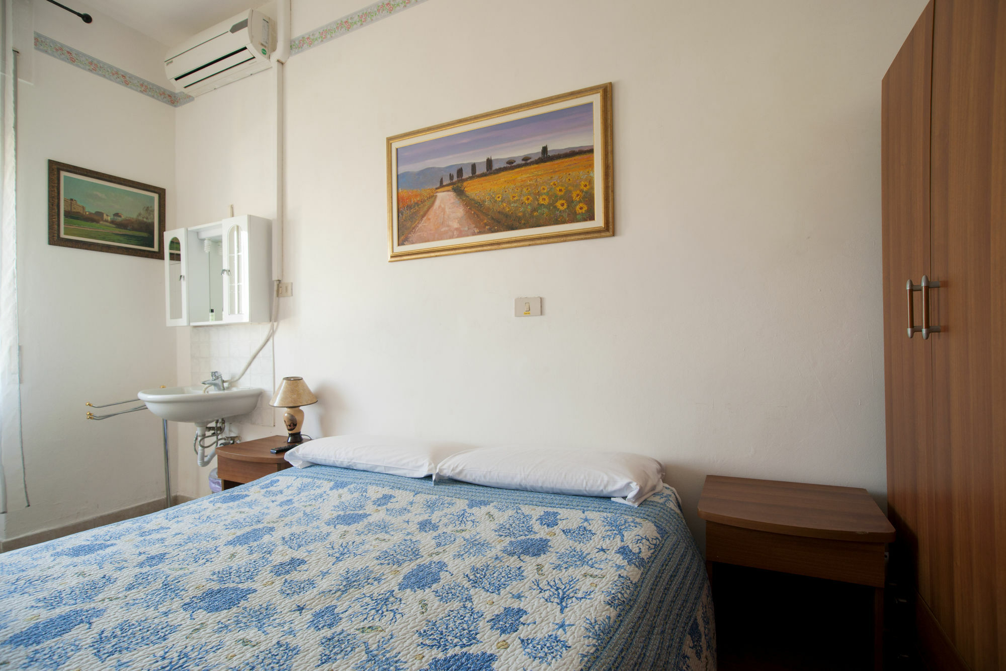 Albergo Pensione Ardenza Self Check-In Livorno Exterior photo