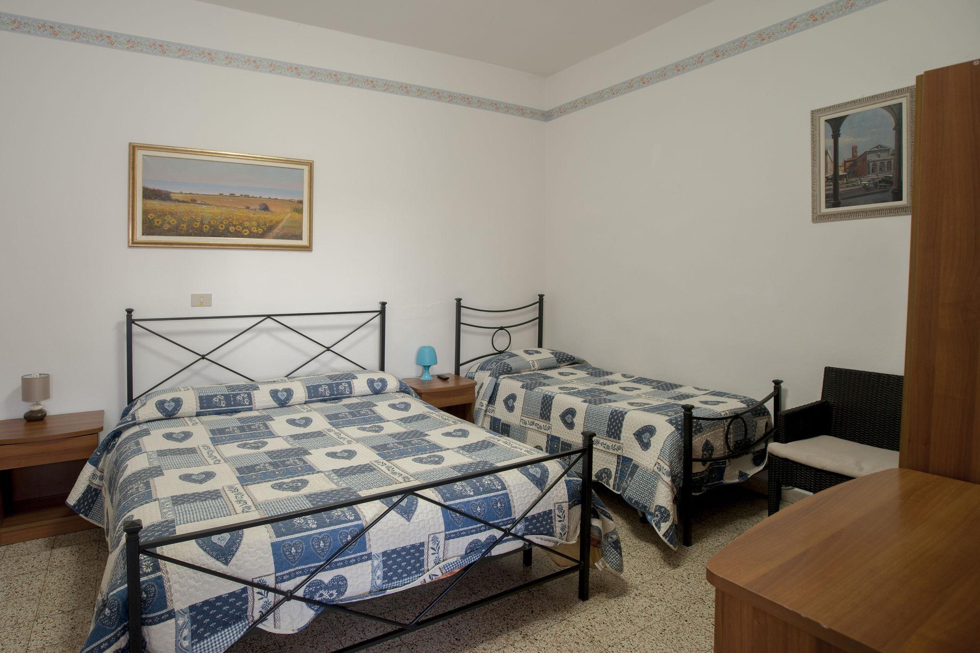 Albergo Pensione Ardenza Self Check-In Livorno Exterior photo